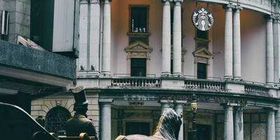 全球最大咖啡品牌：星巴克首度公開品牌視覺識(shí)別系統(tǒng)！